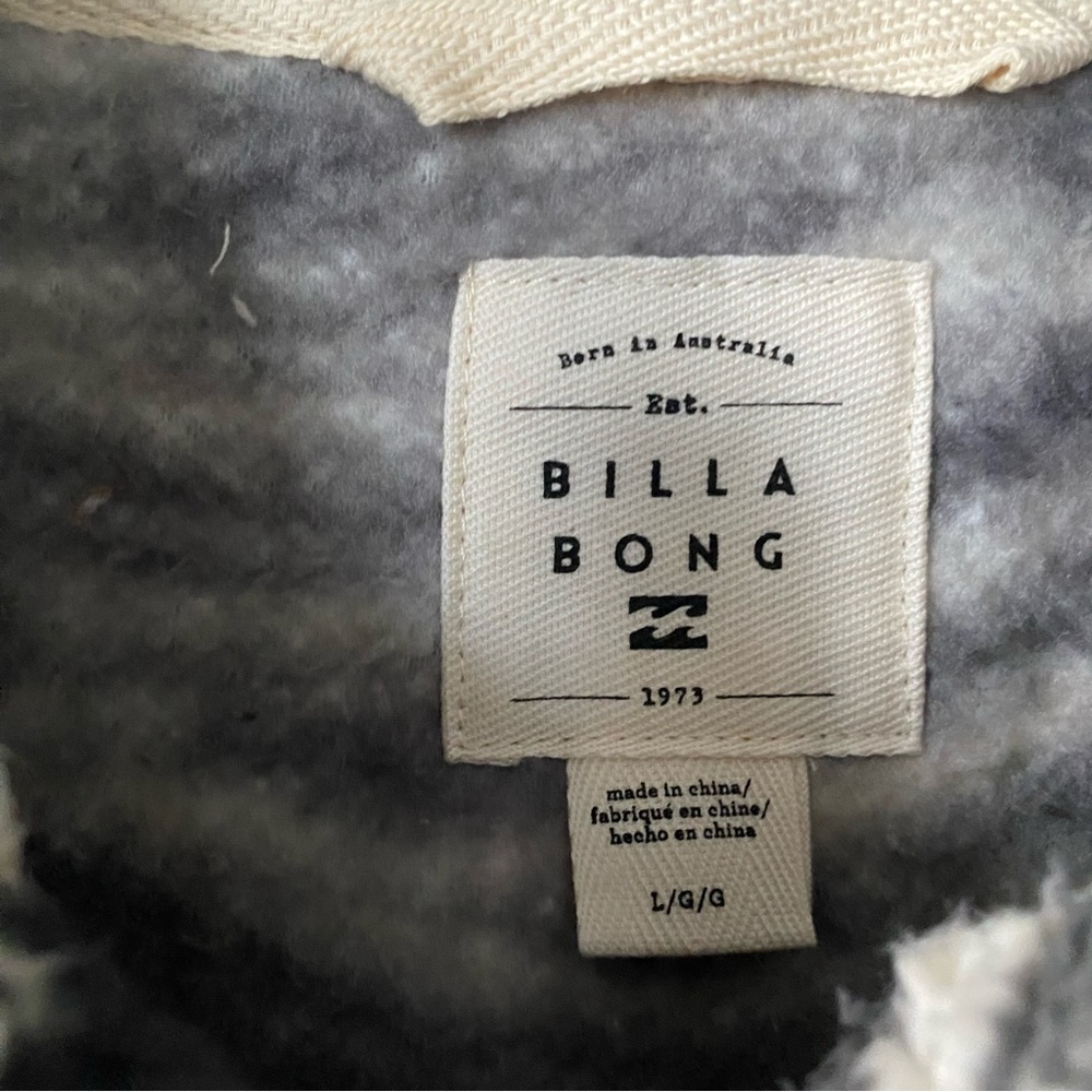 Billabong girls off-track fluffy zebra grafton buttons faux fur jacket size L/12 - Picture 3 of 7